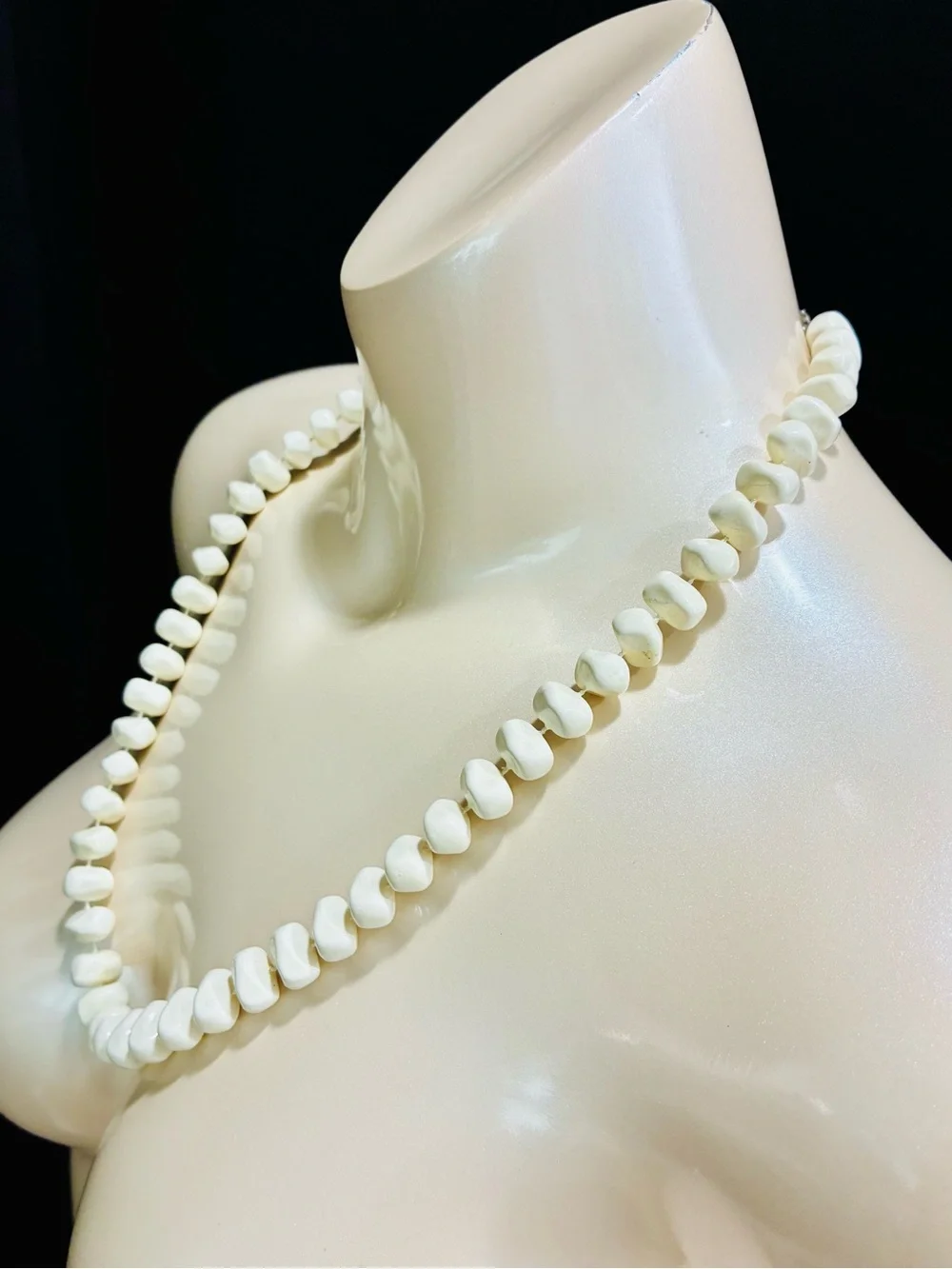 VTG MCM Textured Cream Beaded Women's Necklace - Elegant Strand Lightweight